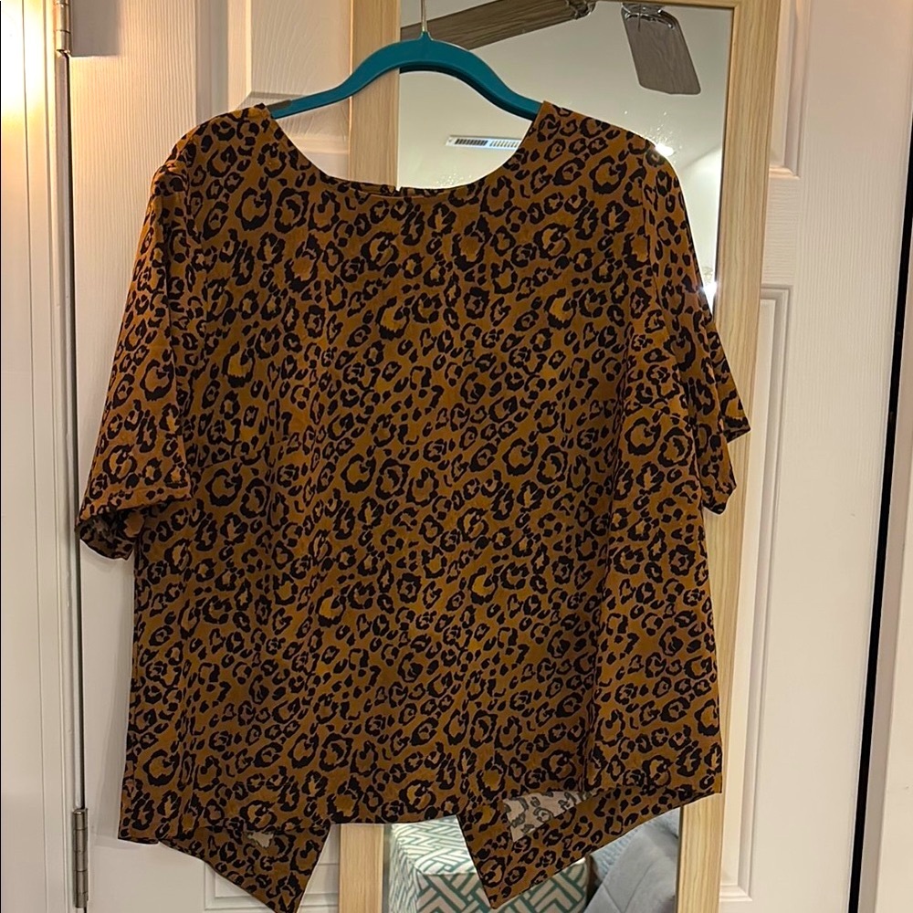 Ava & Viv Leopard Print Asymmetrical Blouse